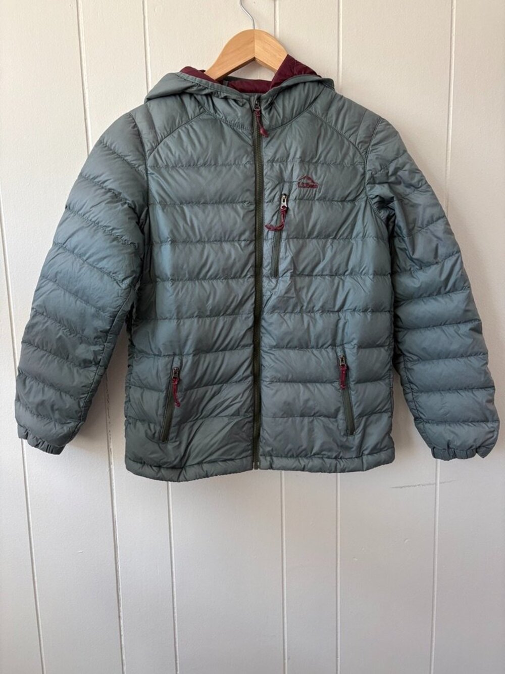 LL Bean Kid's Ultralight 650 Down Hooded Jacket